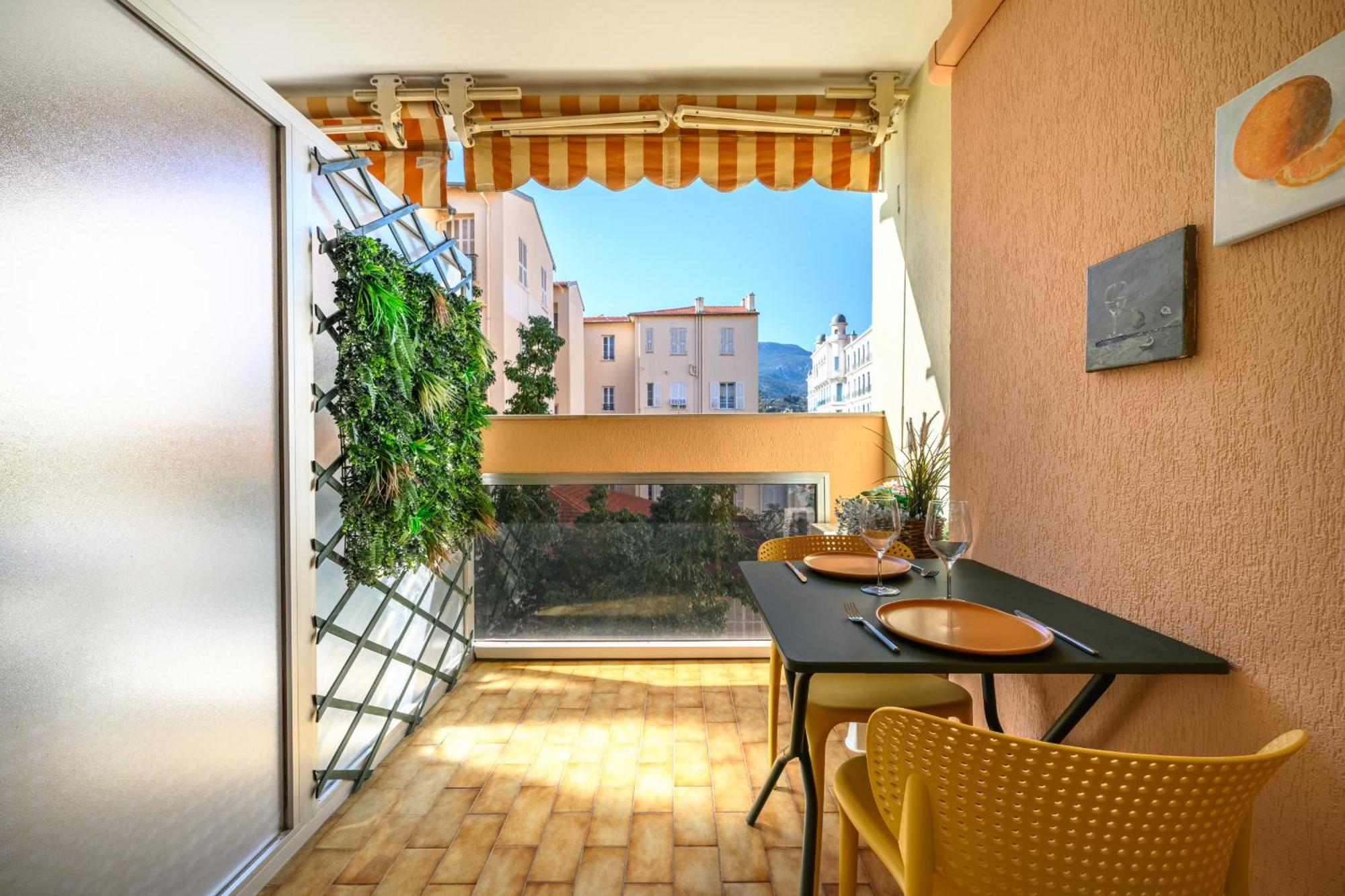 "Charmant Studio" Plein Centre, Calme, Terrasse ม็องตง ภายนอก รูปภาพ